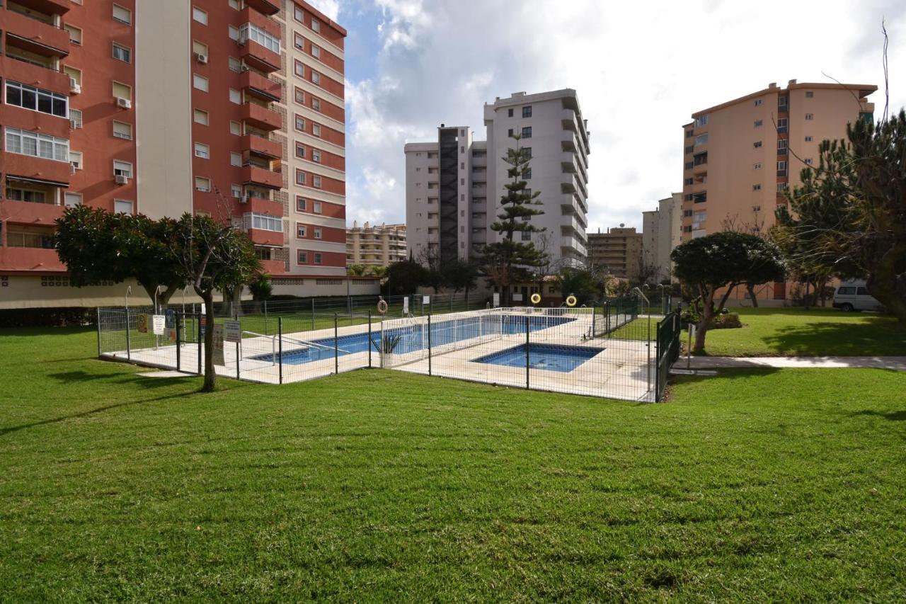 Apartamento Familiar Torresol Fuengirola Kültér fotó